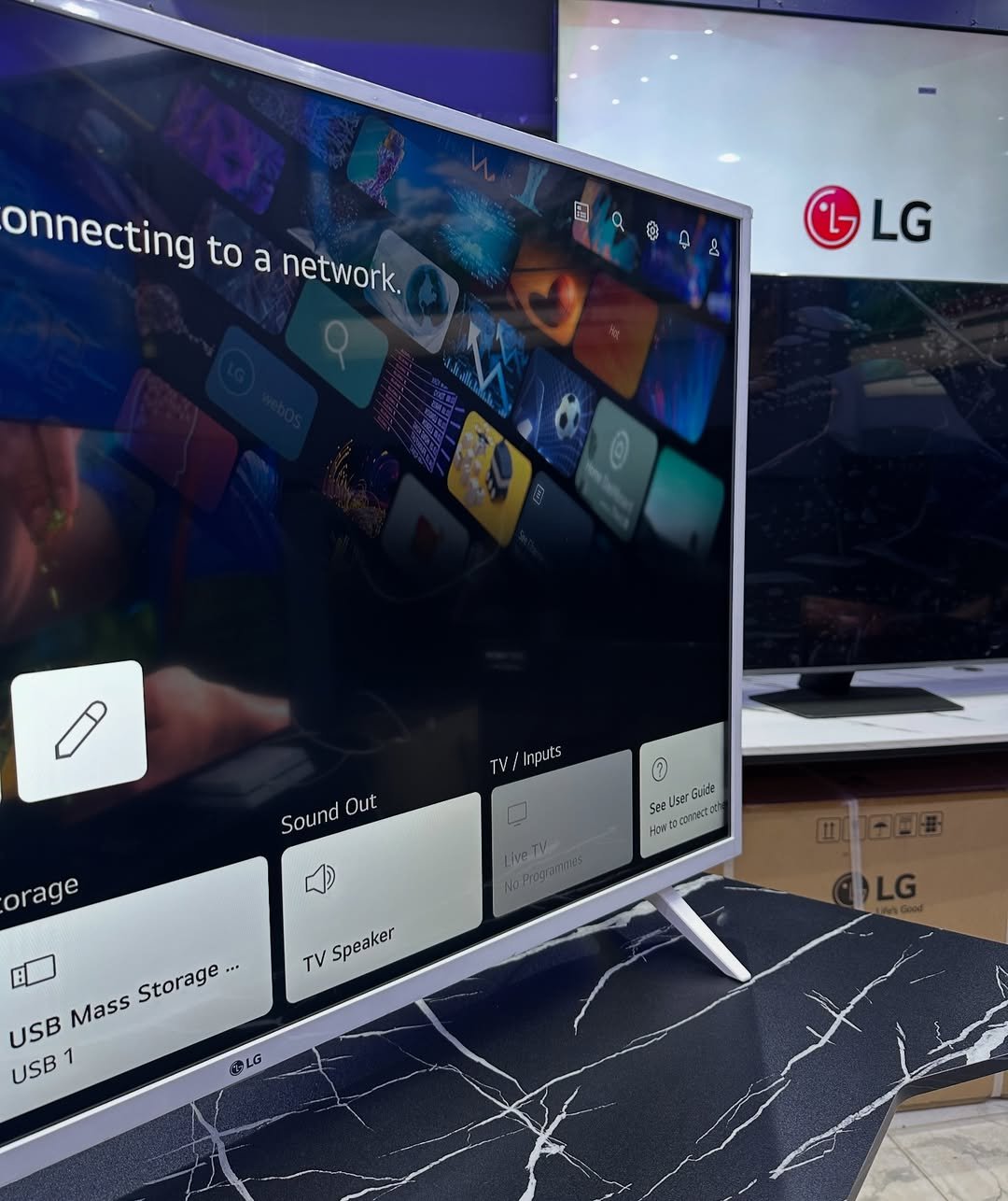 de_ofmark-20260211-0038 LG UQ Series — 43" UHD 4K Smart TV — Pre-Owned - Image 1