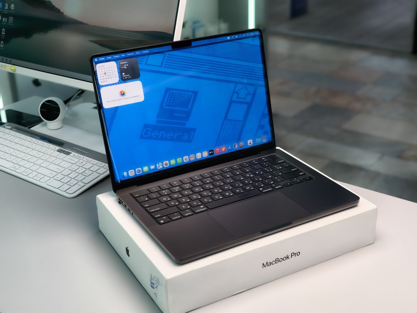 pixelbek.kg-20260204-0040 MacBook Pro 14″ – M3 Pro, 18GB / 512GB (Used, Perfect Condition, 🔋100% – 66 Cycles) - Image 1