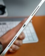 iPad 10.9″ (10th Generation) – 64GB WiFi (Used, Perfect Condition, 🔋97%, No Kit) - Image 5