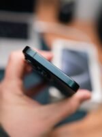 iPhone 15 Pro – 256GB (Used, Good Condition, 🔋82%) - Image 4