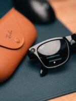 Ray-Ban Meta Wayfarer – Black Glossy / G15 Green (Used, Good Condition) - Image 2