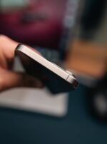 iPhone 15 Pro Max – 1TB Natural Titanium (Used, 🔋85%) - Image 6