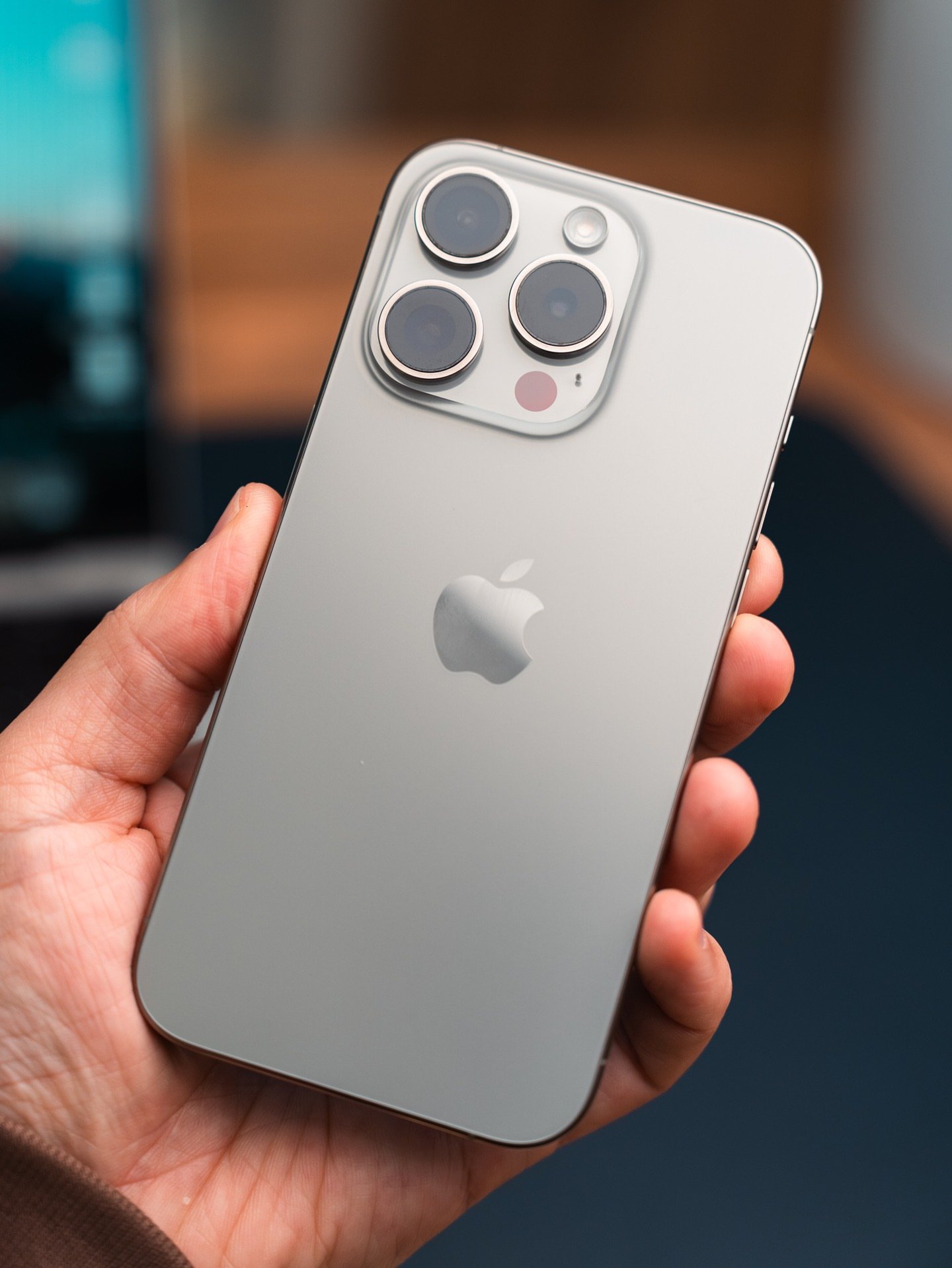 sotochka312-20260201-0183 iPhone 15 Pro – 256GB (Used, Perfect Condition, 🔋85%) - Image 1