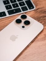 iPhone 16 Pro – 256GB (Used, Perfect Condition, 🔋93%) - Image 3