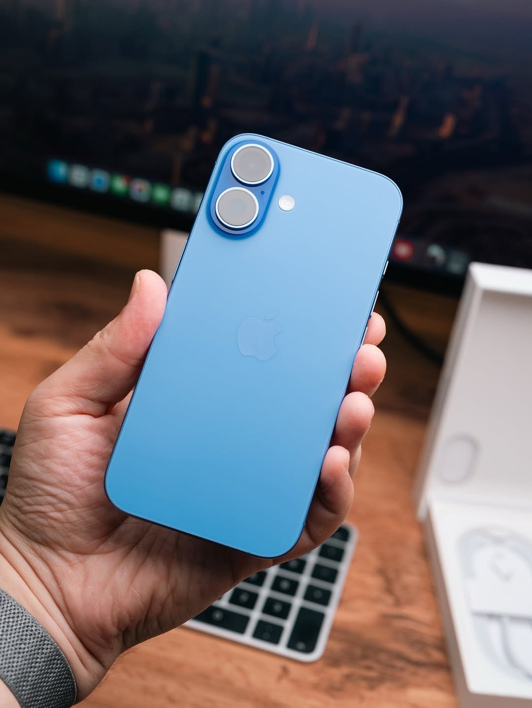 sotochka312-20260202-0014 iPhone 16 – 128GB (Open Box, 🔋100%, Complete Set) - Image 1