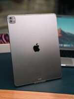iPad Pro 12.9" (6th Gen) – M2, 256GB, WiFi + Cellular (Used, Perfect Condition)