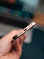 iPhone 16 Pro – 256GB (Used, Excellent Condition, 🔋91%) - Image 4