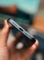 iPhone 15 Pro – 256GB (Used, Perfect Condition, 🔋90%) - Image 3