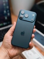 iPhone 17 Pro – 256GB Deep Blue (Open Box, SIM + eSIM, 🔋100%)