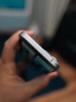 iPhone 15 – 128GB (Used, Perfect Condition, 🔋87%) - Image 3