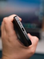 iPhone 16 Pro Max – 256GB (Used, Perfect Condition, 🔋93%) - Image 4