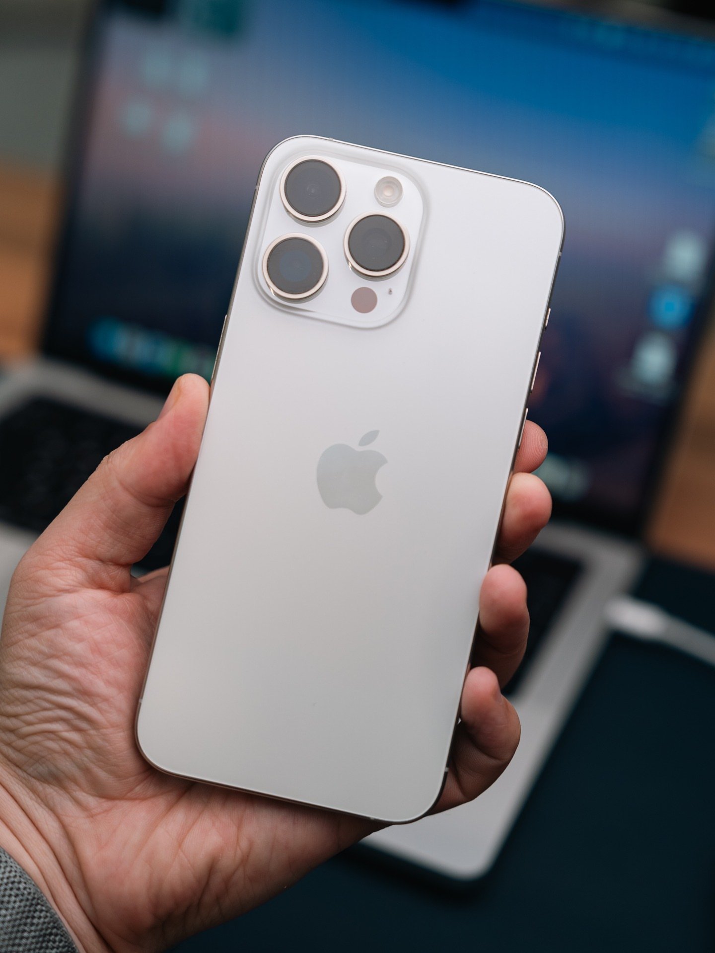 sotochka312-20260203-0051 iPhone 15 Pro Max – 256GB (Used, Excellent Condition, 🔋84%) - Image 1